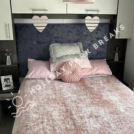 Luxury 2 Bedroom At Seal Bay Resort Selsey Extérieur photo