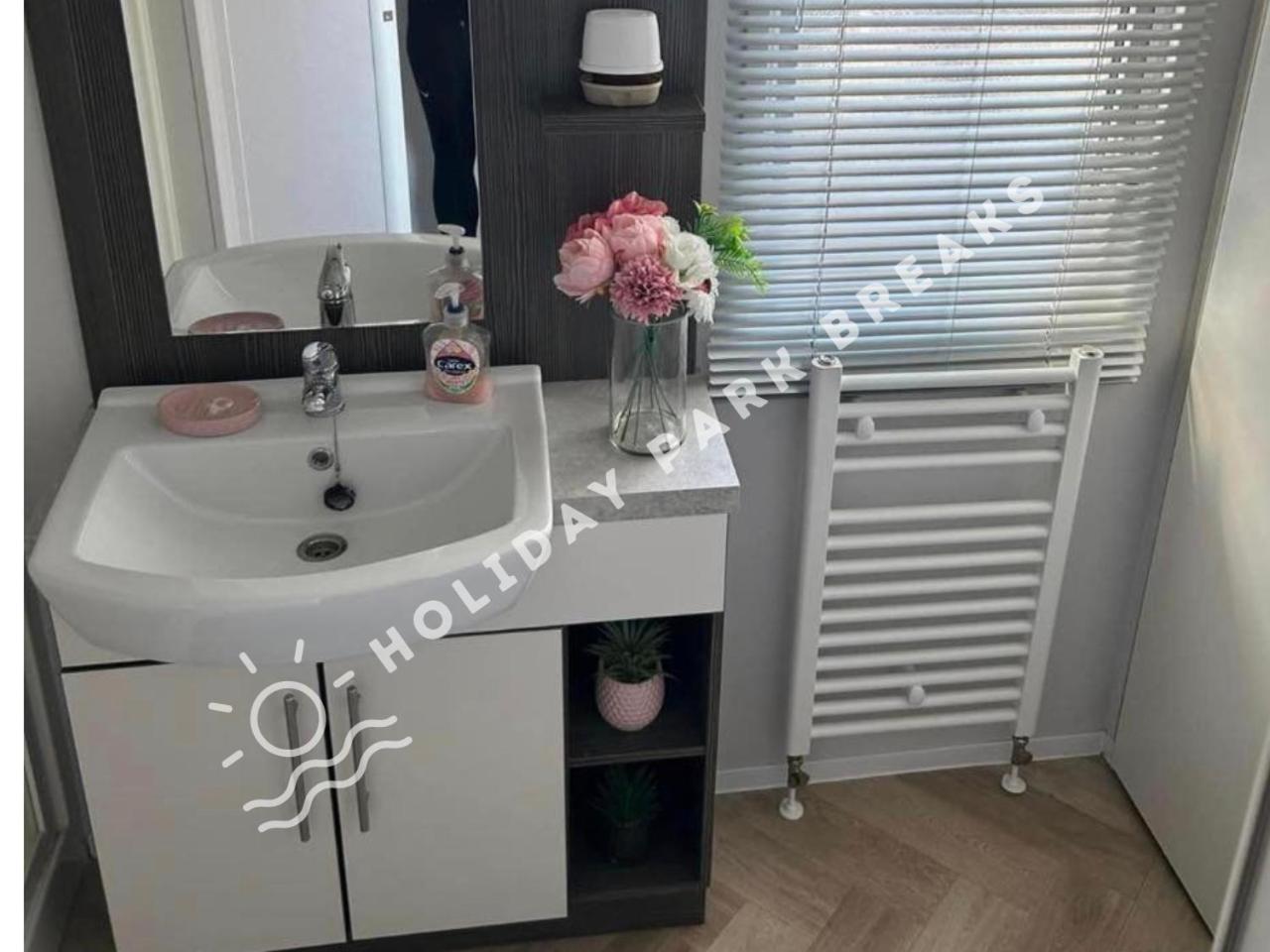 Luxury 2 Bedroom At Seal Bay Resort Selsey Extérieur photo